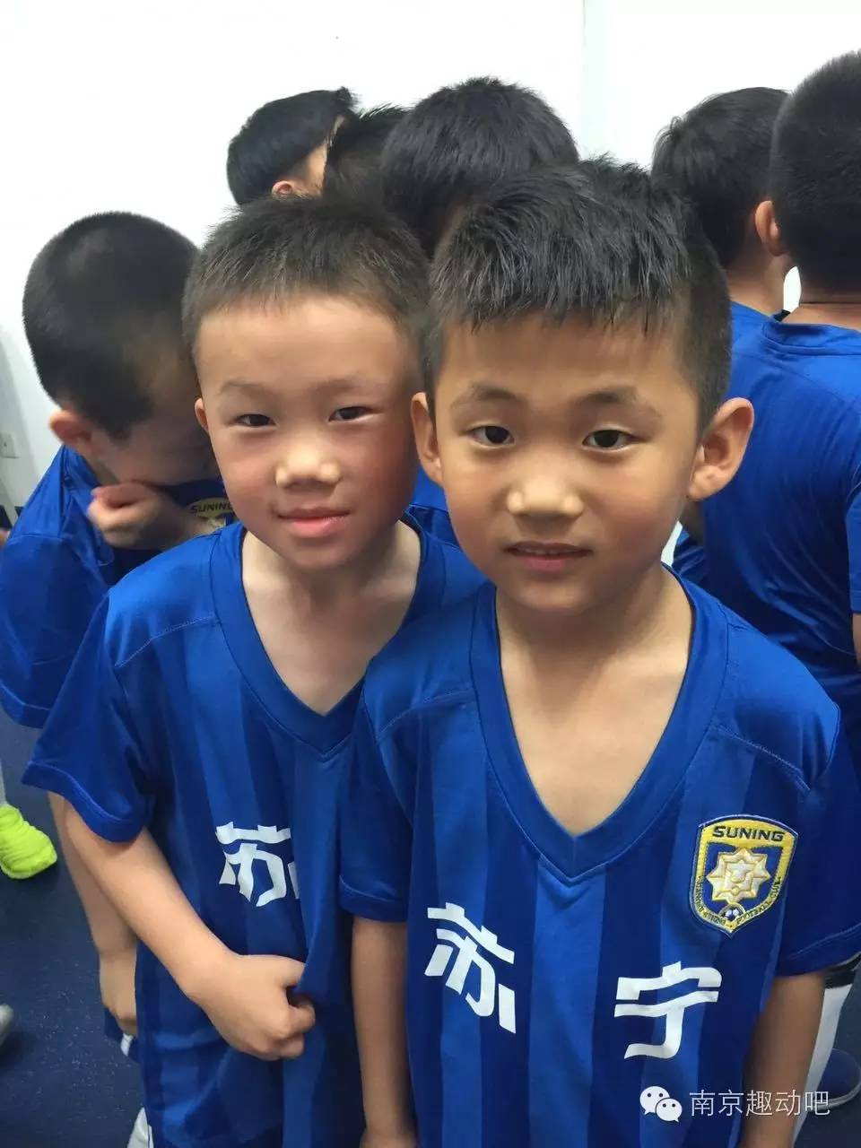 从男神经病到男神只差一个苏宁小球童的距离~