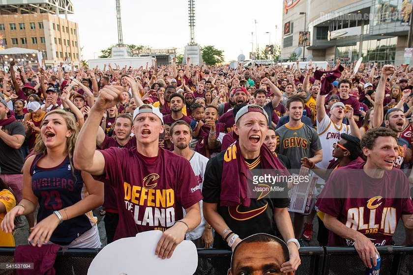 骑士历史首冠,2016勇士骑士总决赛g7