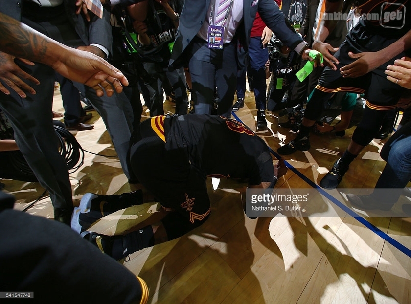 骑士历史首冠,2016勇士骑士总决赛g7