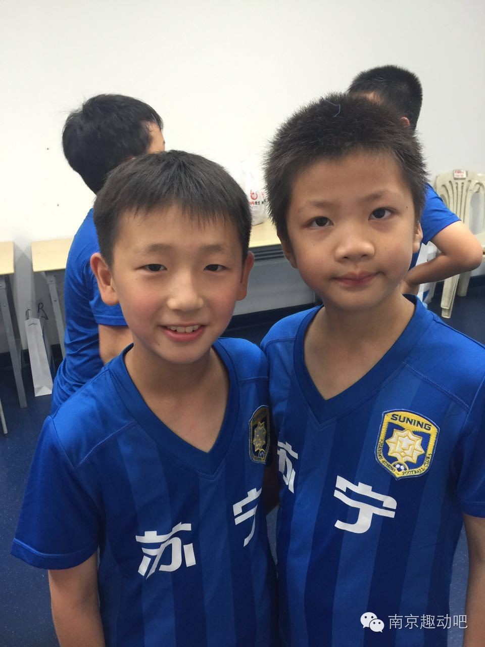 从男神经病到男神只差一个苏宁小球童的距离~