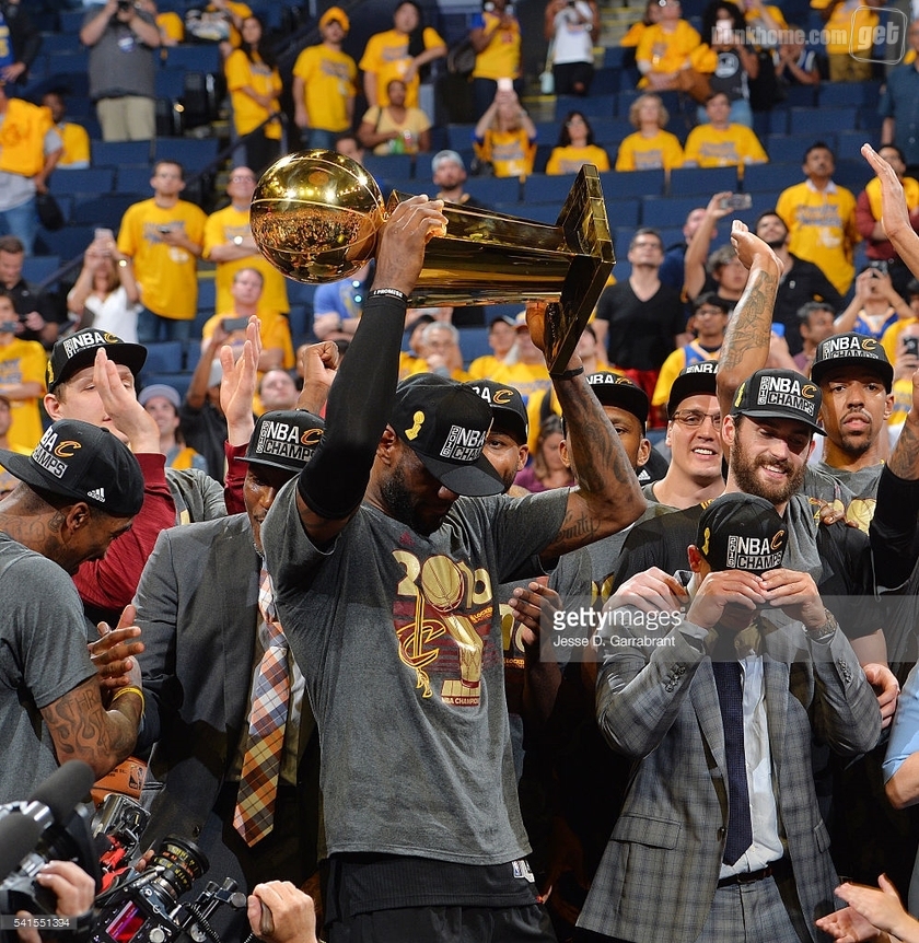 骑士历史首冠,2016勇士骑士总决赛g7