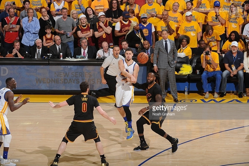 骑士历史首冠,2016勇士骑士总决赛g7