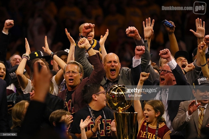 骑士历史首冠,2016勇士骑士总决赛g7