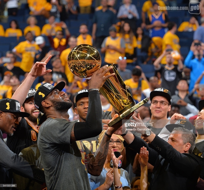 骑士历史首冠,2016勇士骑士总决赛g7