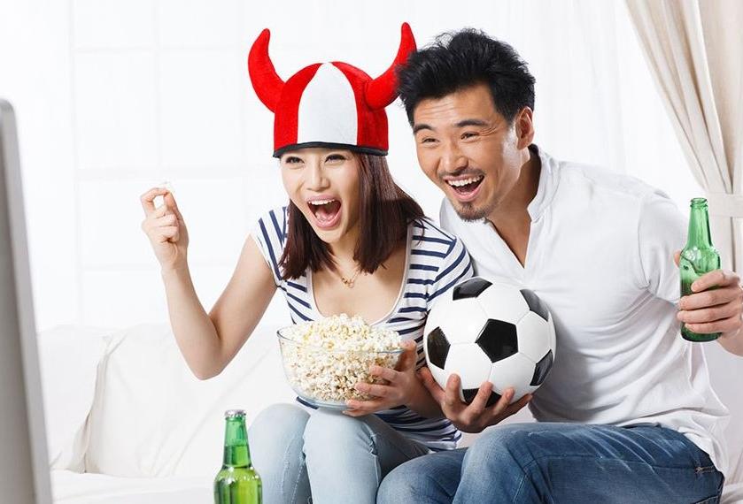 “我和妈妈连球都不如！”欧洲杯期间，有多少贵州人家里是这样的？