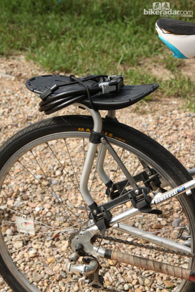 涔拌彍杞︽墜,璧涜溅鎵嬪紑杞︾殑鏍峰瓙