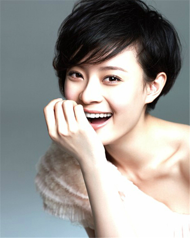 脑门大的露额头显得头大！来学学明星是如何解决的！