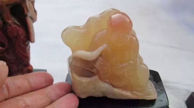 鍗氶泤鐭宠僵,鍗氶泤杞╁灞辩煶