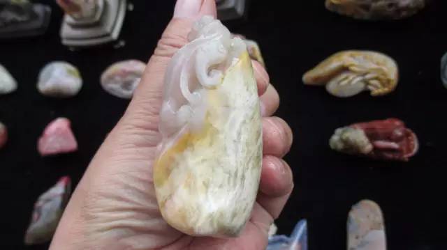 鍗氶泤鐭宠僵,鍗氶泤杞╁灞辩煶