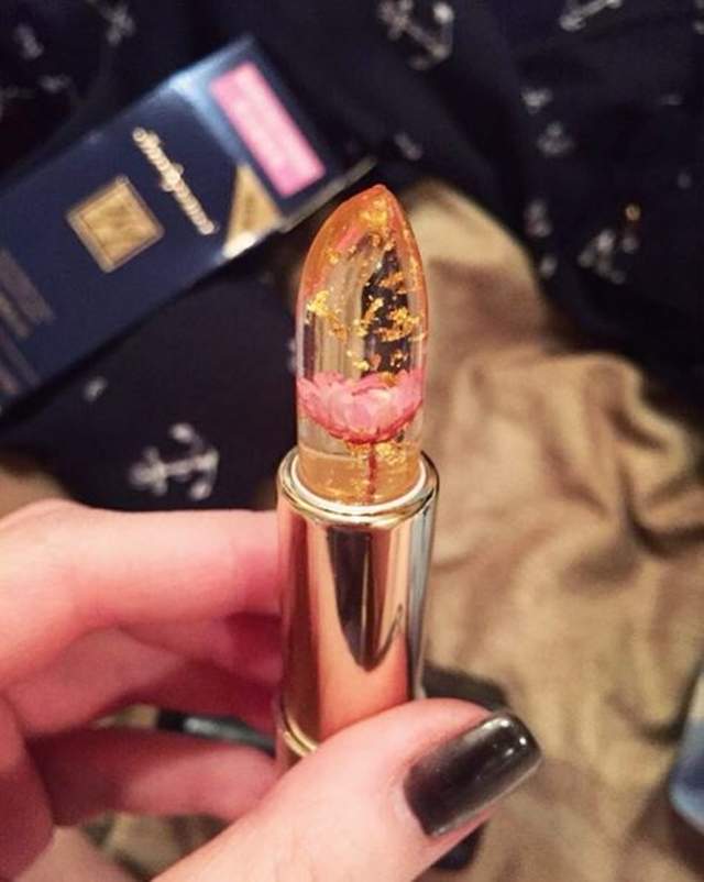 网络爆*K红**ailijumei果冻口红，这朵花就是点睛之笔！