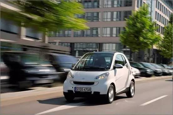 汽车不知道的冷知识自动落锁,欧洲禁止行车落锁