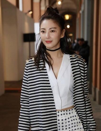 好看的丸子头和低丸子头,丸子头半丸子头适合脸型