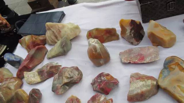 鍗氶泤鐭宠僵,鍗氶泤杞╁灞辩煶