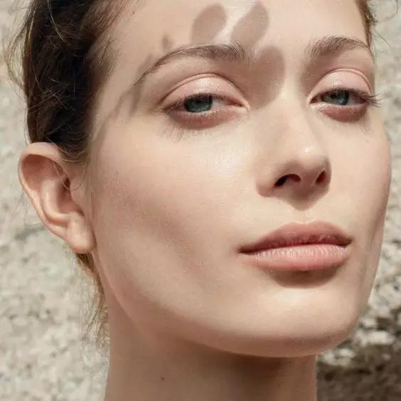 脸上冒痘？孙俪、小S的抗痘秘诀给你要不要