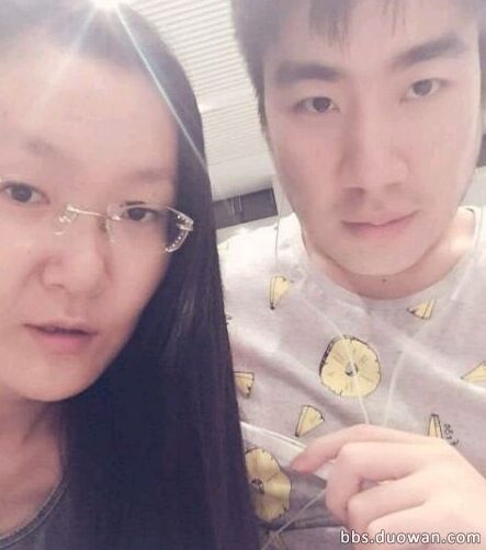 lol主播骚男骚操作,电竞圈lol主播黑色玫瑰