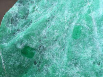 绿色的原石值多少钱,新料子价格