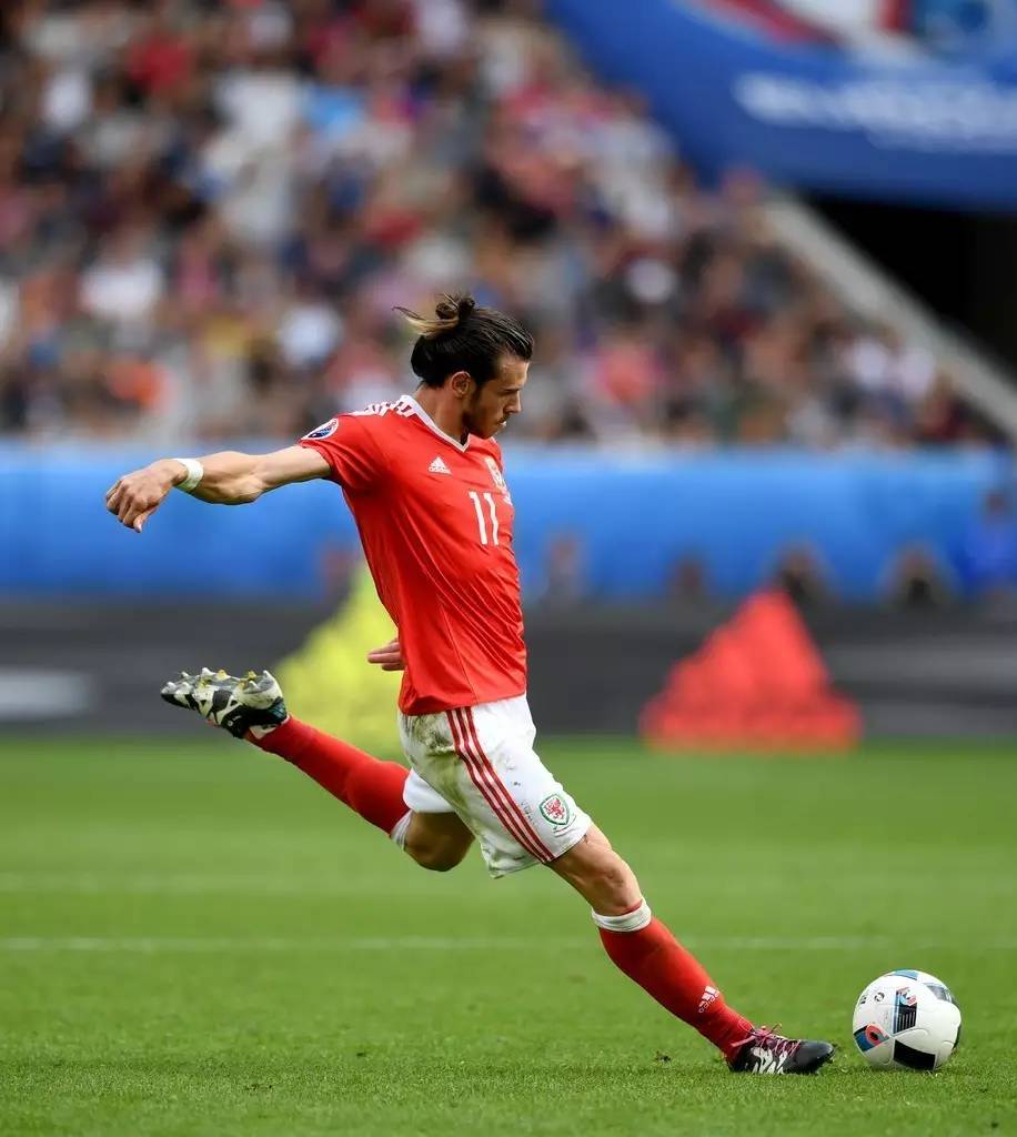 欧洲杯最贵的球星,2016欧洲杯c罗球鞋