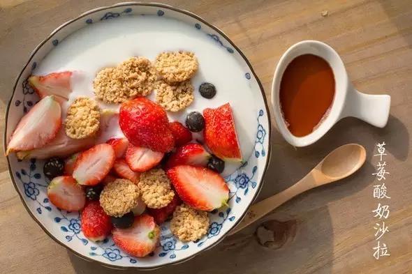 酸奶是疯了么、和谁都能有一腿、这么*交滥**真的好么？