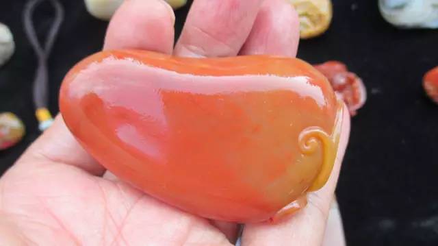 鍗氶泤鐭宠僵,鍗氶泤杞╁灞辩煶