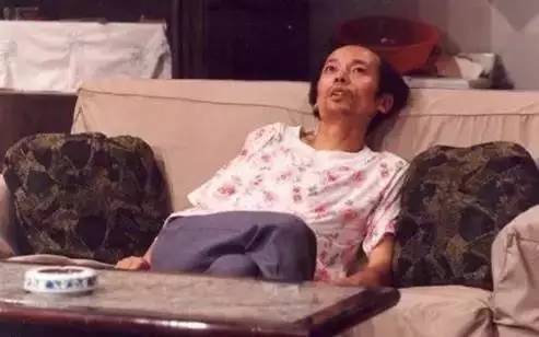 冰岛足球教练是牙医吗,冰岛足球最厉害的球员