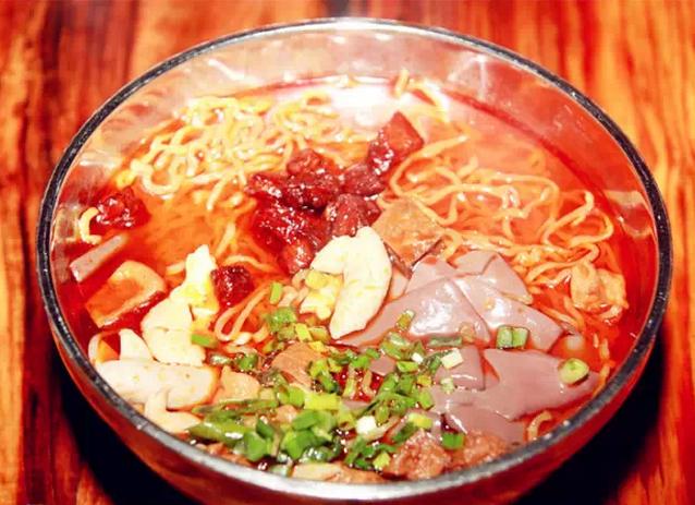 贵阳特别漂亮的几个网红,贵阳好看的好吃的