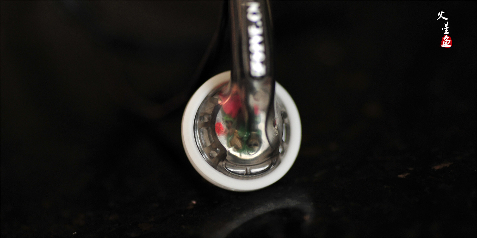 不入耳耳塞好吗,平头耳塞和半入耳式区别