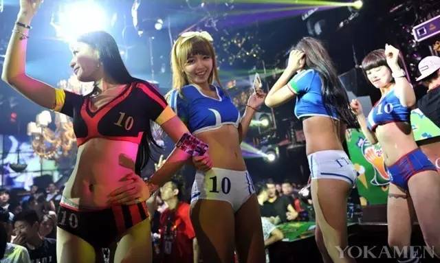 还有谁？！让你轻松拥有比球星更酷的战靴｜发现定制