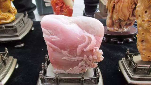 鍗氶泤鐭宠僵,鍗氶泤杞╁灞辩煶