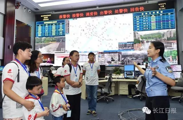 报警打110还是本地派出所电话,打110报警会被泄漏电话吗