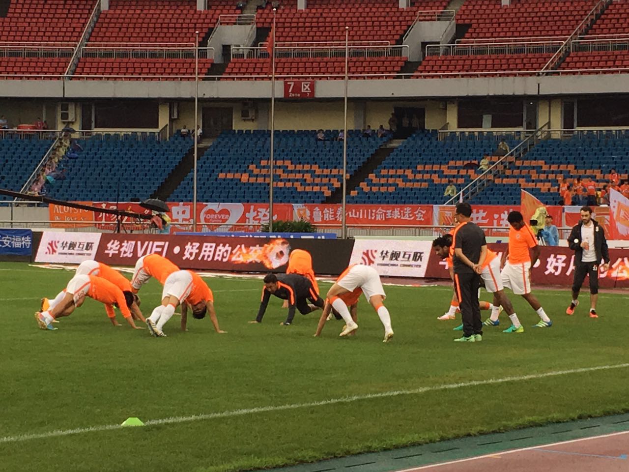 郑铮的伤病,郑铮德国手术