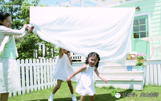 孩子身上都是小红疙瘩怎么回事,小孩身上无缘无故起了些红疙瘩