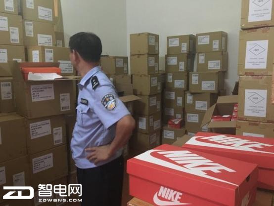 侃哥：京东假货直接打脸网友发问“疼不疼”