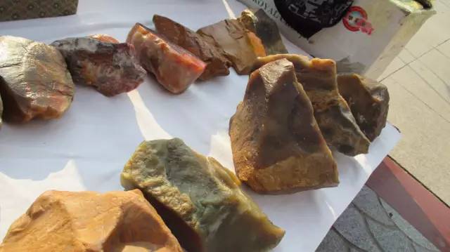 鍗氶泤鐭宠僵,鍗氶泤杞╁灞辩煶