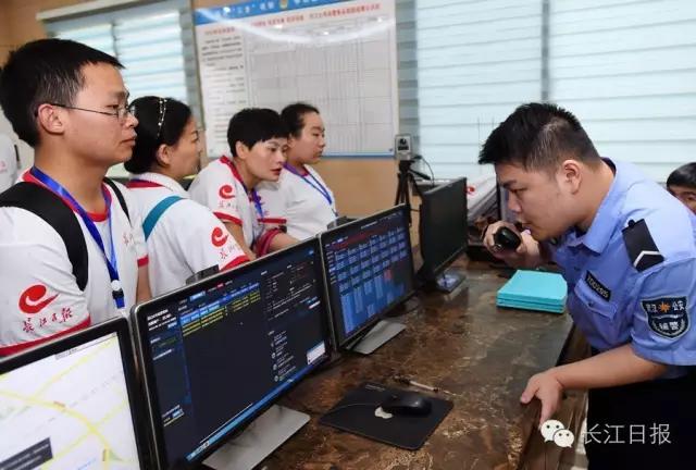 报警打110还是本地派出所电话,打110报警会被泄漏电话吗