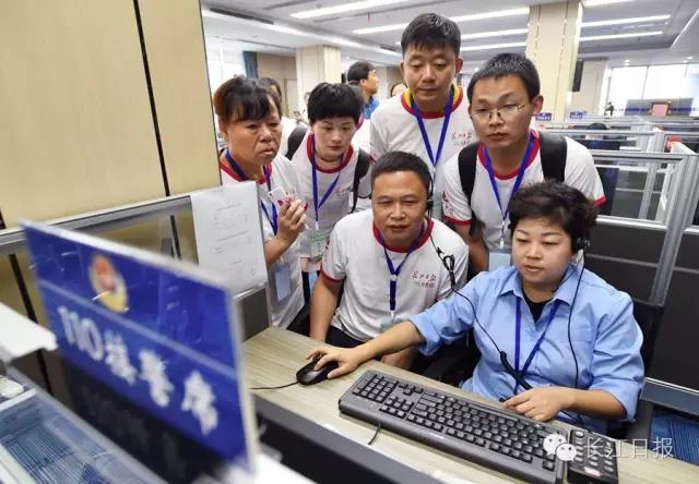 报警打110还是本地派出所电话,打110报警会被泄漏电话吗