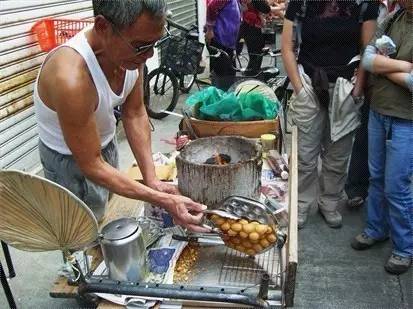 奶香味浓郁的鸡蛋仔,奶香味十足的鸡蛋仔