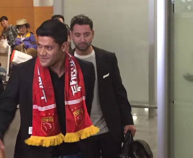 胡尔克来鲁能,胡尔克去狼队吗