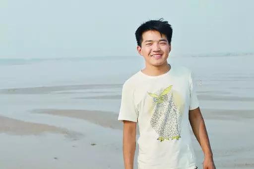 青春担大义血性耀*党**旗——献给中国*产党共**建*党**95周年