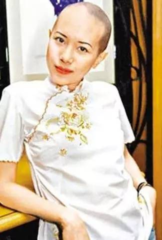 就算爱豆变光头，仍然是迷妹们最喜欢的一颗卤蛋。