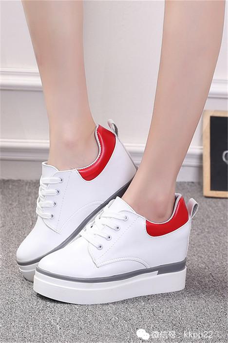 上脚很洋气软底软面好穿又不贵,上脚洋气百搭又好看