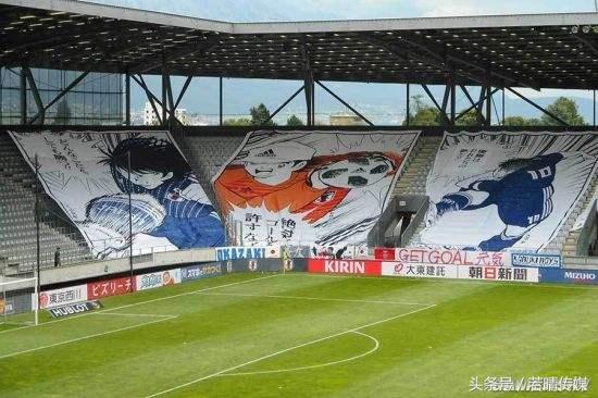 世界杯不落幕｜你以为少年看的是足球和漫画？其实是青春啊