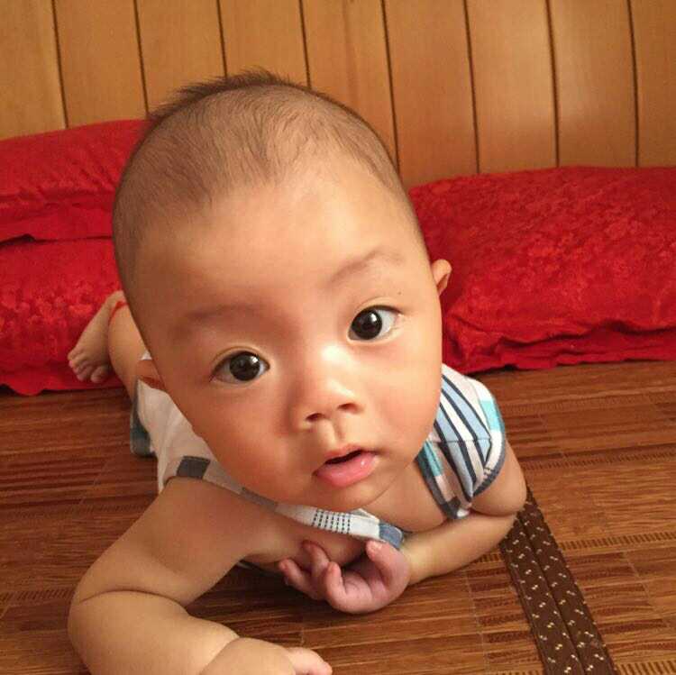 小孩淹脖子溃烂,婴幼儿脖子淹了后溃烂