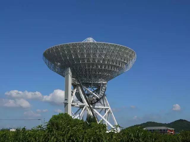 中国天眼100米口径球面射电望远镜,天眼射电望远镜建成史