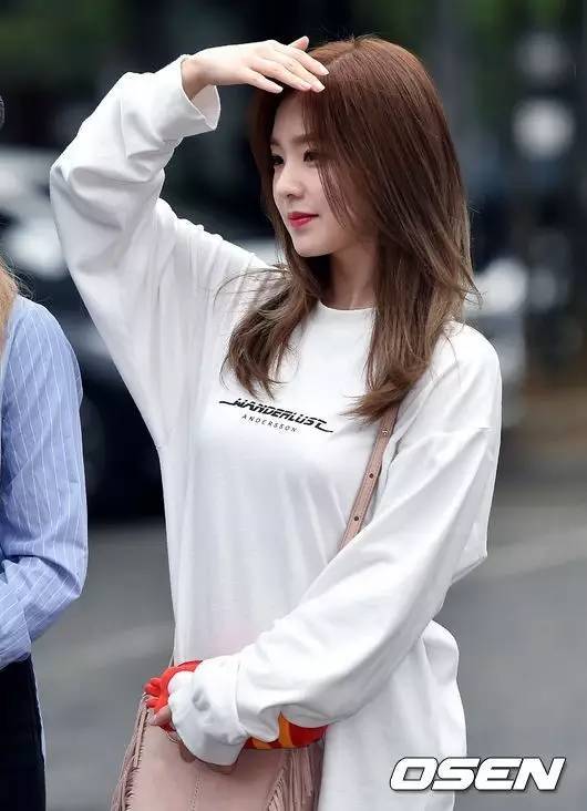 首尔最美穿衣搭配,这个夏天最火穿搭