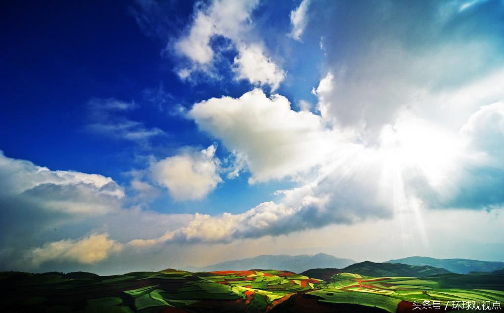 上帝打翻了调色板是什么意思,上帝打翻了大自然调色板