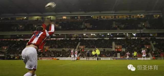 扔界外球怎么才能扔得更远,扔界外球直接进可以吗