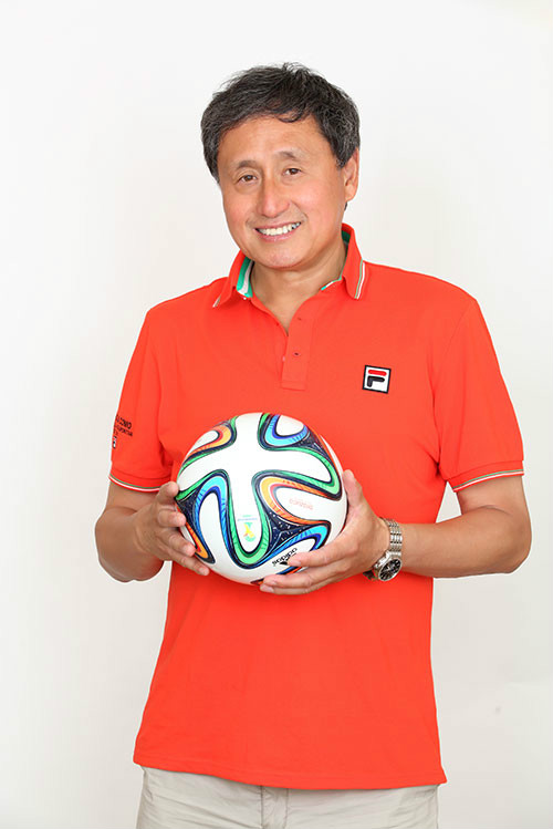 花式足球足球小白入门教程,足球各种嗨野球场装逼指南