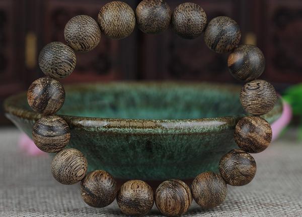 十大文玩手串排行榜 (十大平民文玩手串)