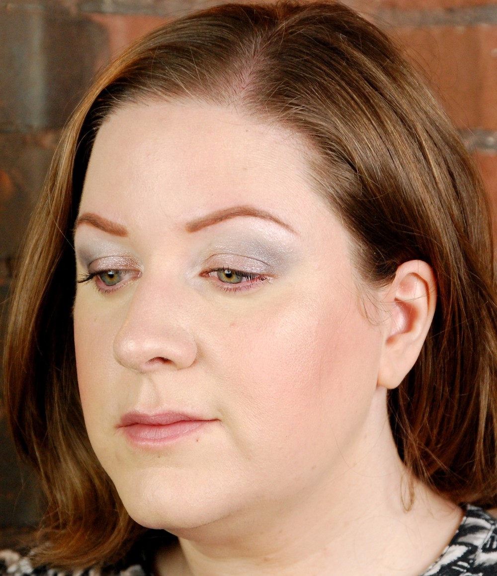 深扒金球奖彩妆（上）2016新鲜货PK经典好卖款