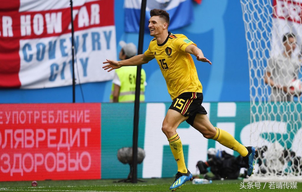 世界杯不落幕｜你以为少年看的是足球和漫画？其实是青春啊